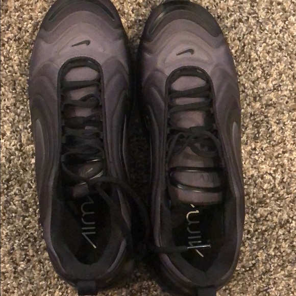 NIKE Airmax 720 All Black Size 10.5 - Picture 3 of 4